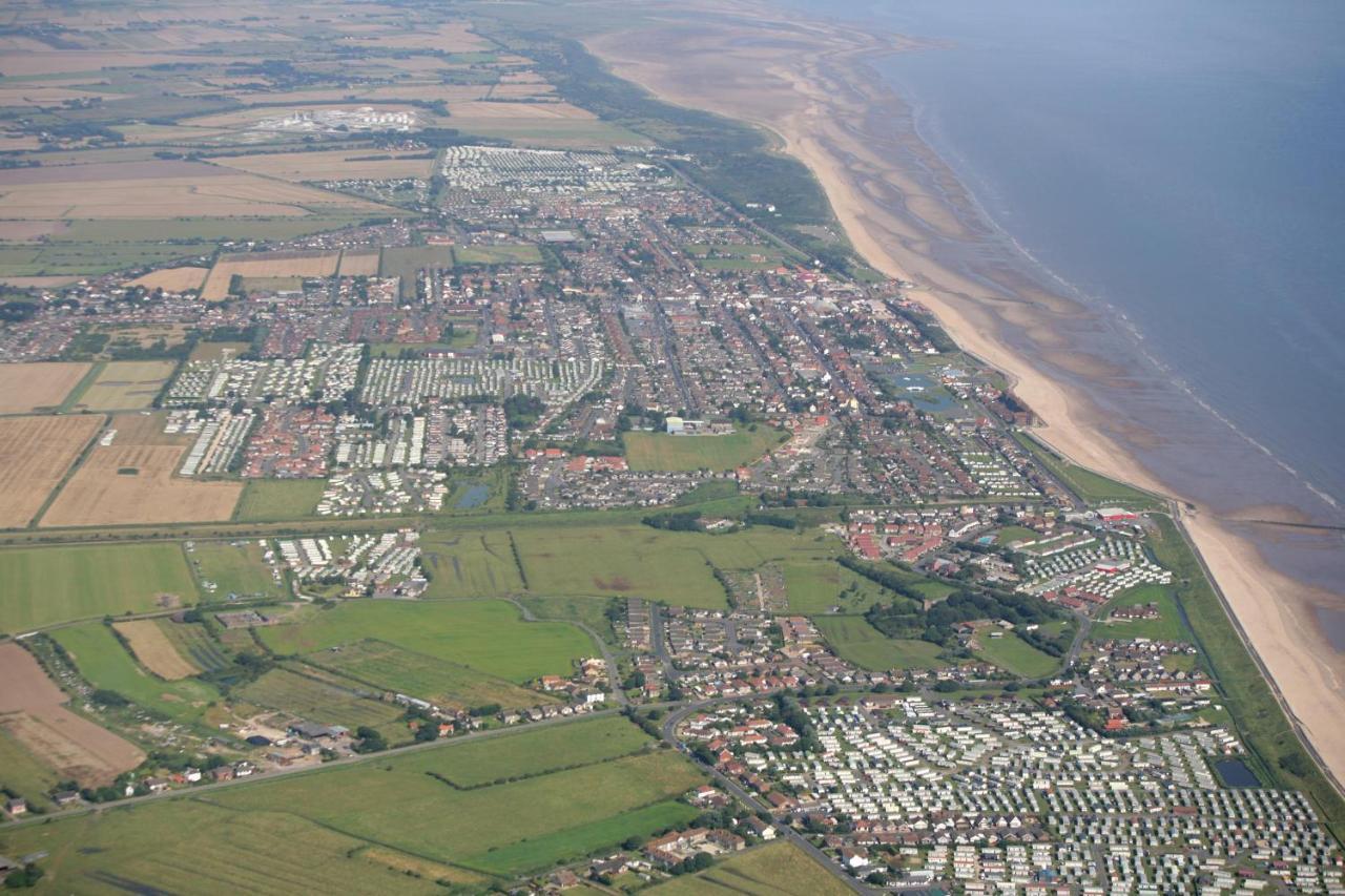 8 Berth Caravan With Free Wifi At Heacham Holiday Park In Norfolk Ref 21008E Buitenkant foto