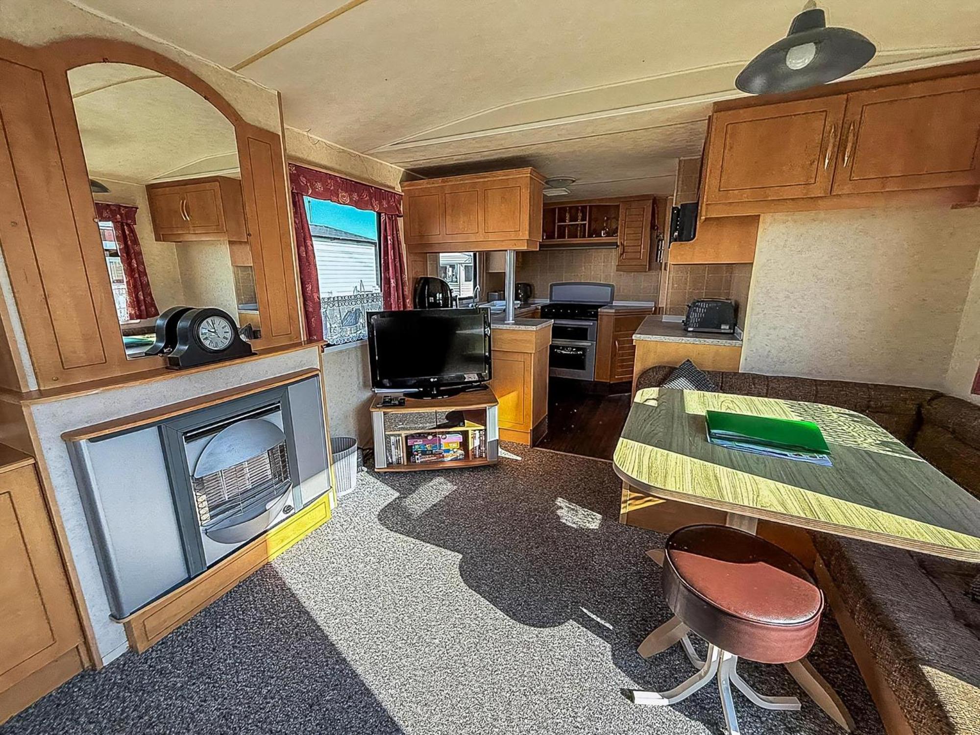 8 Berth Caravan With Free Wifi At Heacham Holiday Park In Norfolk Ref 21008E Buitenkant foto