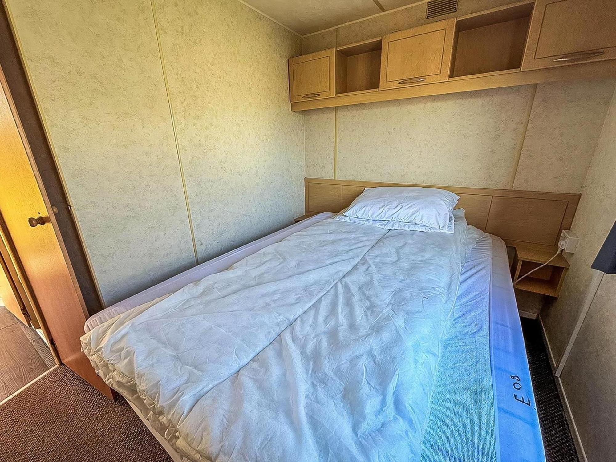 8 Berth Caravan With Free Wifi At Heacham Holiday Park In Norfolk Ref 21008E Buitenkant foto